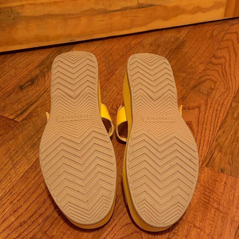 DAYSPRING™ Sorel Platform Sandal in yellow NWOT Size 10 - Picture 5 of 5